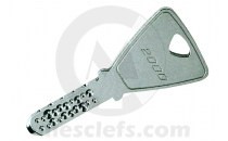 jpm_clef_keso_2000_preview